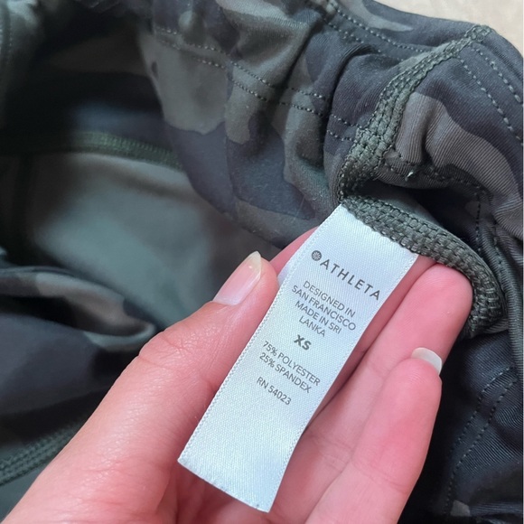 Athleta Women’s Ultimate 7/8 Tight Leggings Camo Stash Pockets Green Size XS - Picture 4 of 7